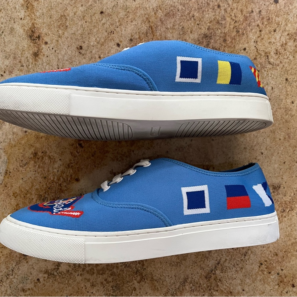 Shoes - Picture 4 of 7